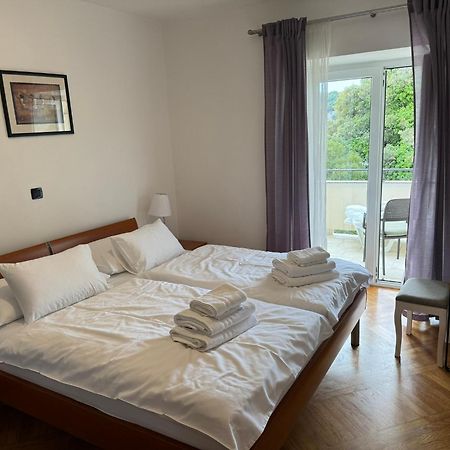 Apartments Trlika Kampor Екстериор снимка