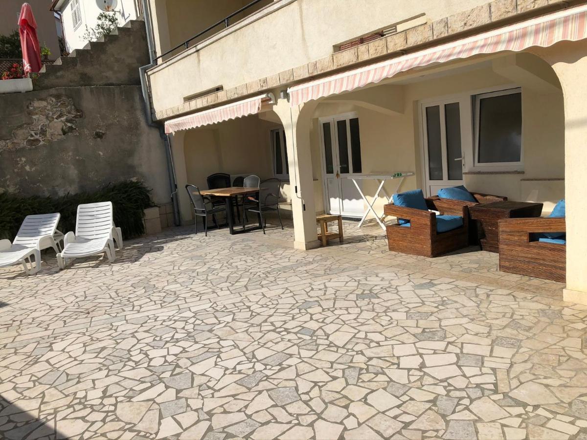 Apartments Trlika Kampor Екстериор снимка