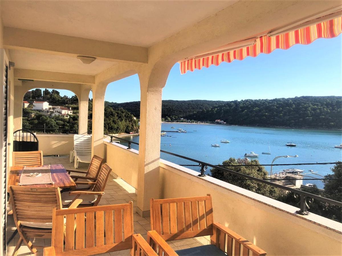 Apartments Trlika Kampor Екстериор снимка