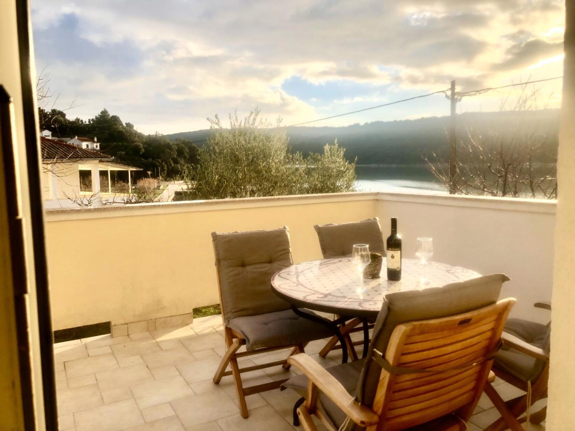Apartments Trlika Kampor Екстериор снимка