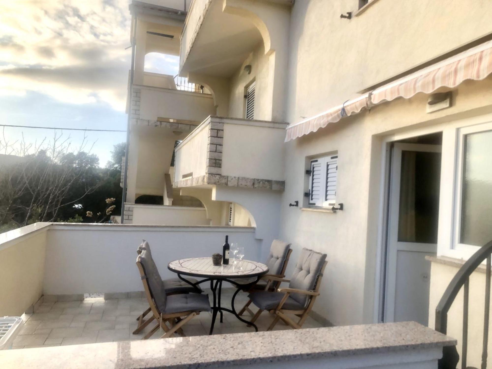 Apartments Trlika Kampor Екстериор снимка